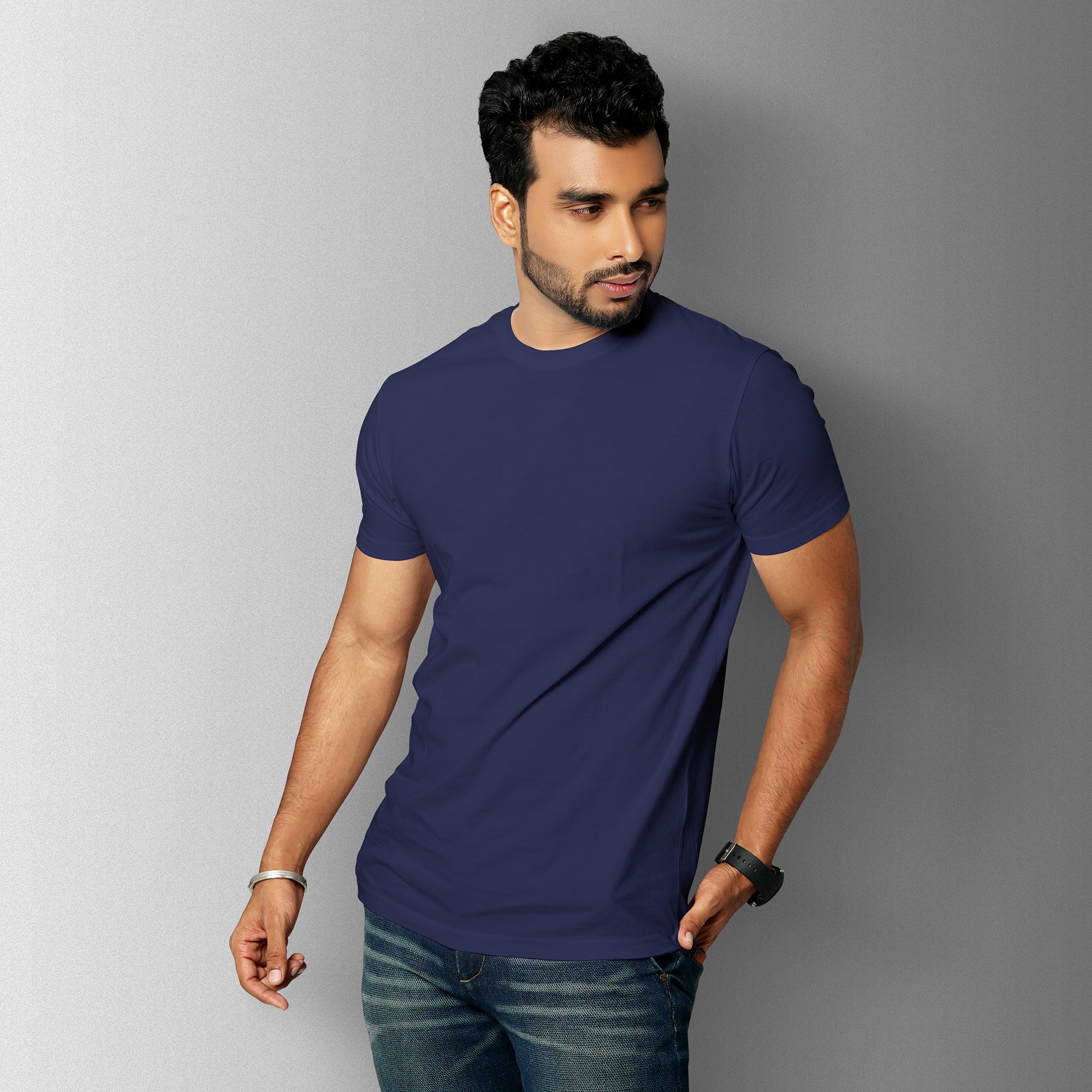 Navy Blue Essential Round Neck Short Sleeve T-Shirt (Casual/Sports)