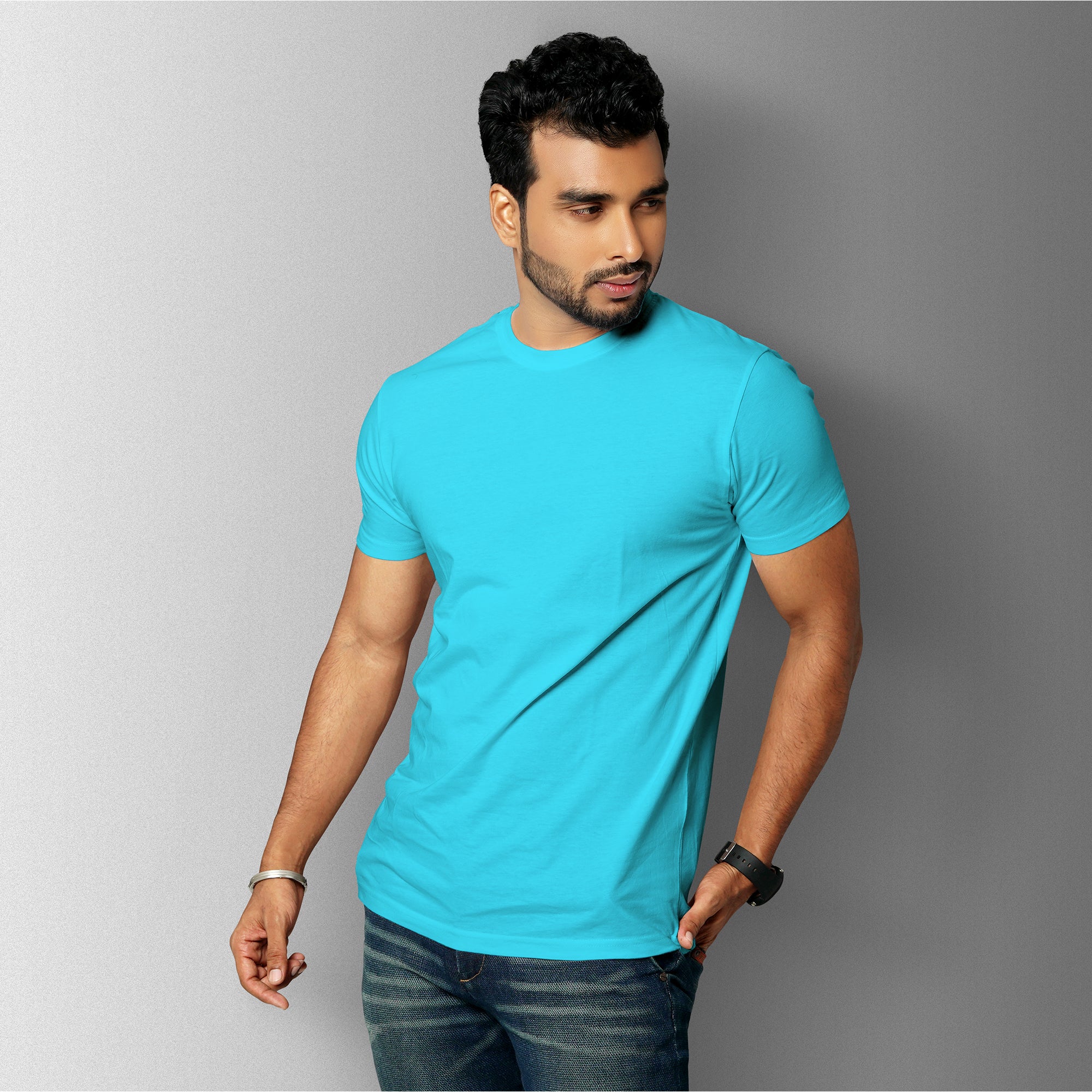 Sky Blue Essential Round Neck Short Sleeve T-Shirt (Casual/Sports)