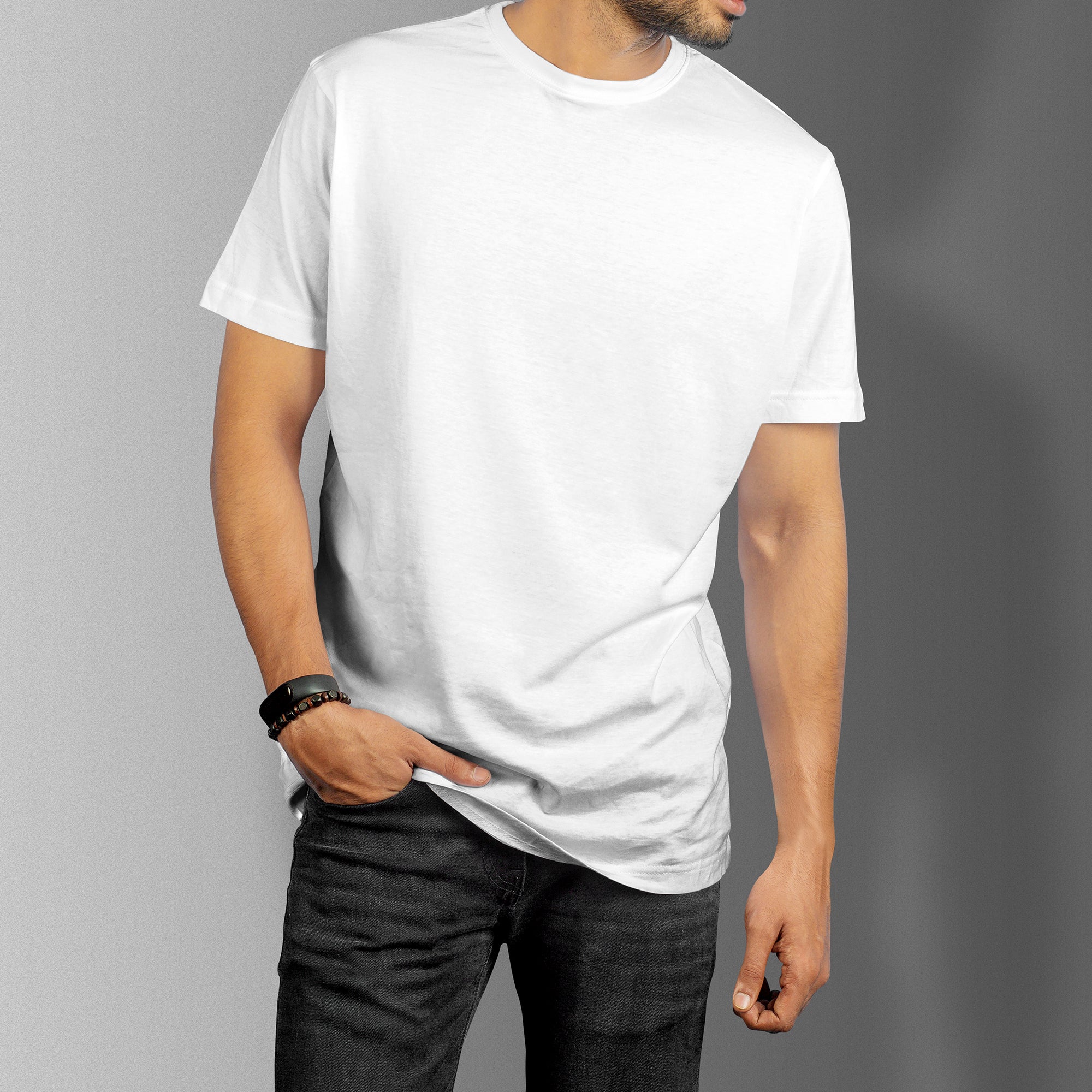 White Essential Round Neck Short Sleeve T-Shirt (Casual/Sports)